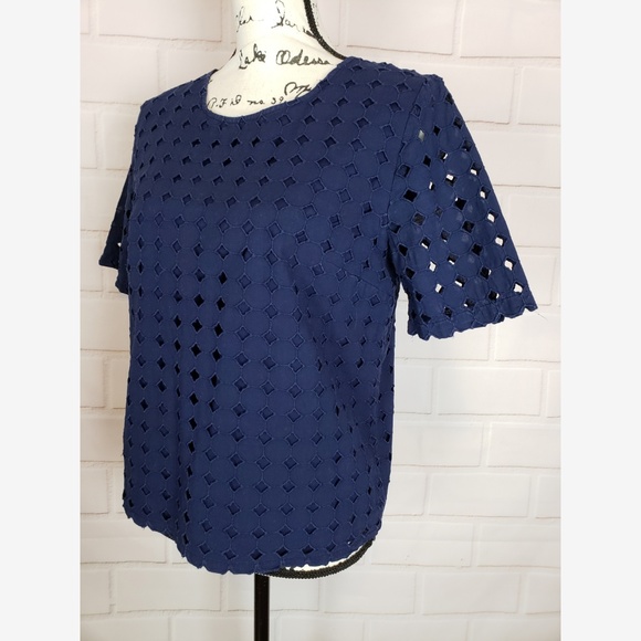 Banana Republic Blue Hexagon Lace Top Size M - Picture 3 of 5